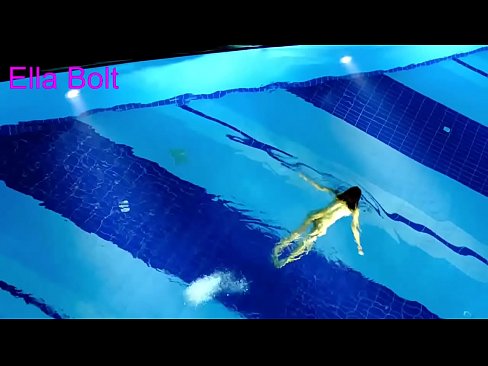 ❤️ Ich kann nicht aufhören zuzusehen, junge Blondine beim Nacktschwimmen im Pool des ELLA BOLT Resorts erwischt ️ Quality porn bei uns de.hentaidude.ru ❌❤
